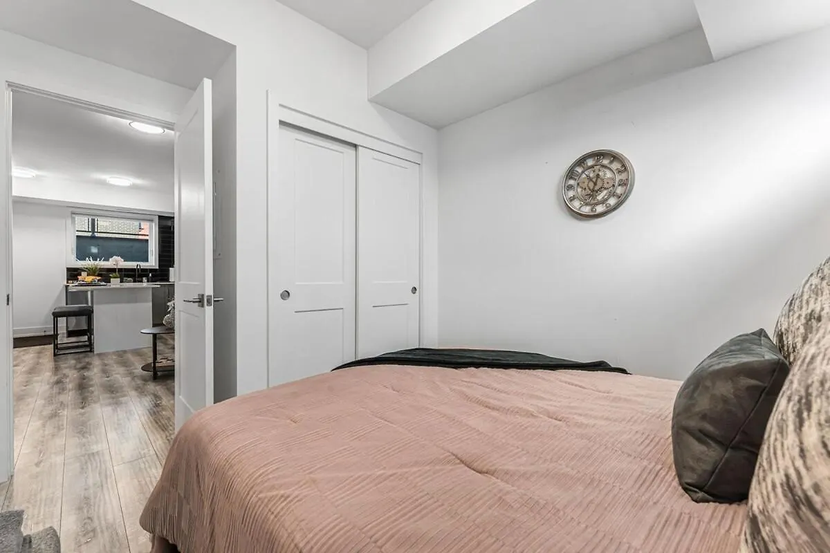 New Stylish 1Br Apartment With Bbq And Situated Close To The Falls And Can Sleep 4 Guests 尼亚加拉瀑布城